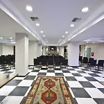 Miramonte فندق 4*